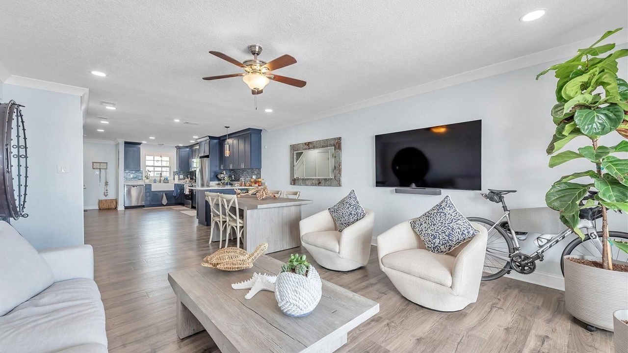Photo of Livingroom in Coquina Key