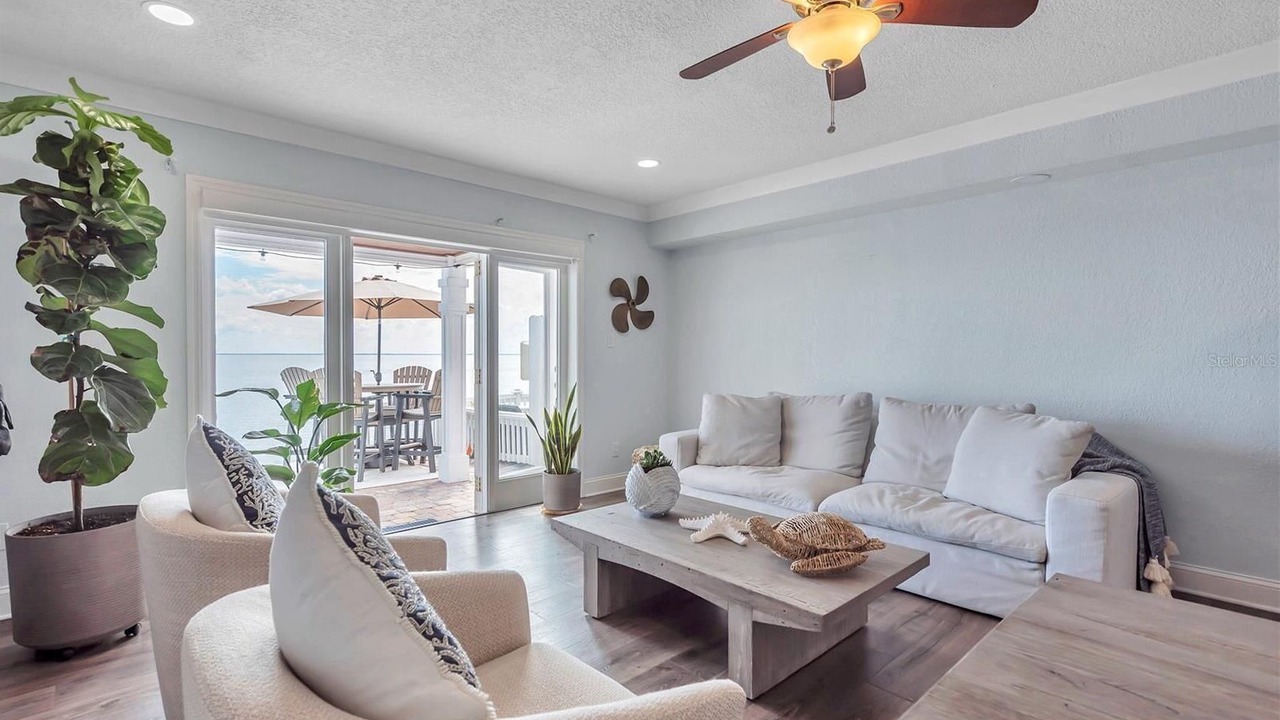 Photo of Livingroom in Coquina Key