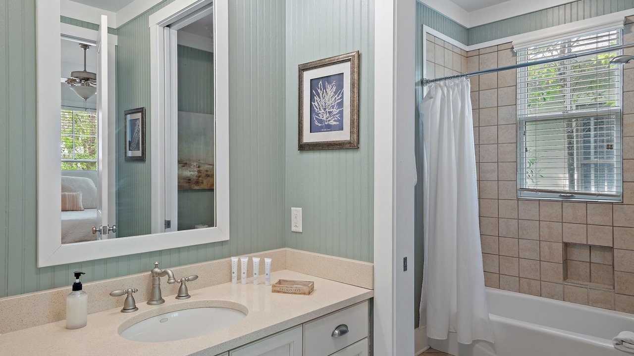 Photo of Bathroom in Forest District