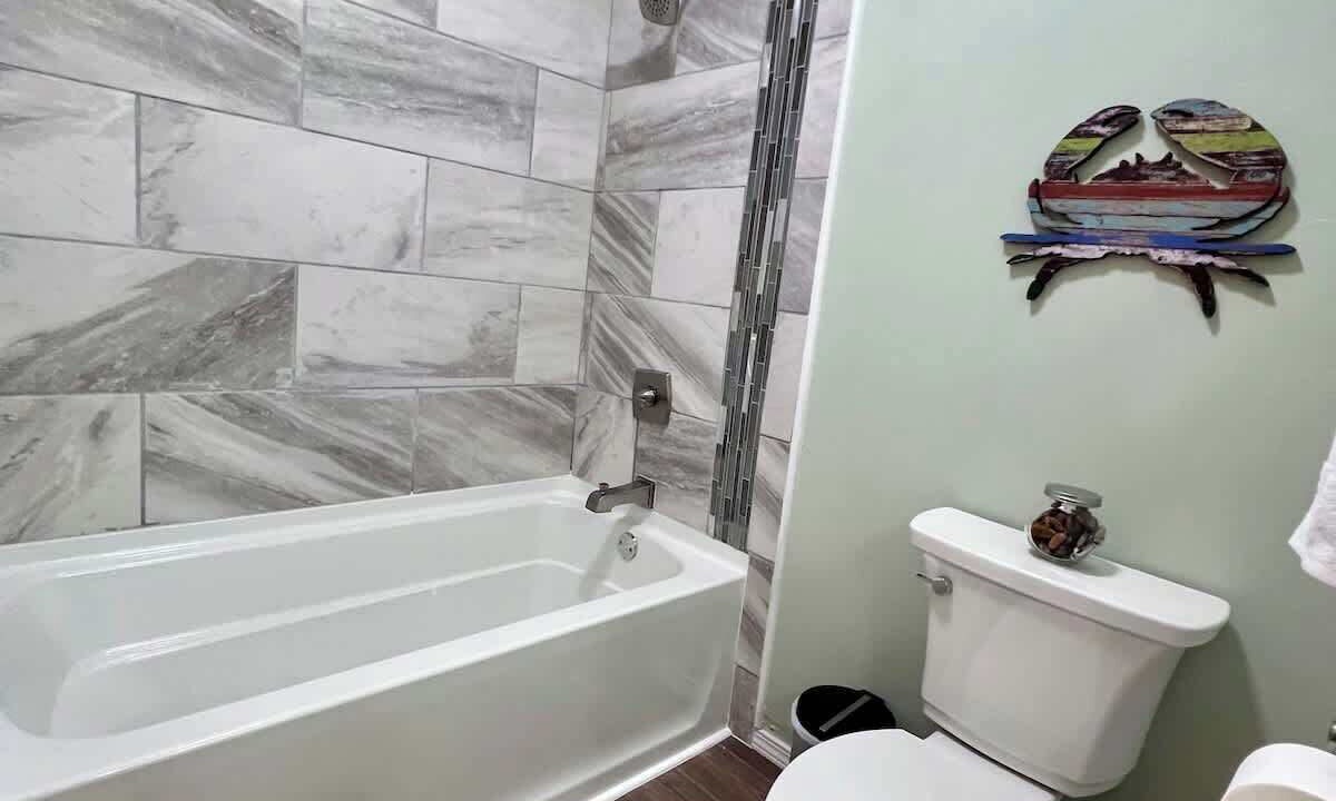 Photo of Bathroom in Manteo