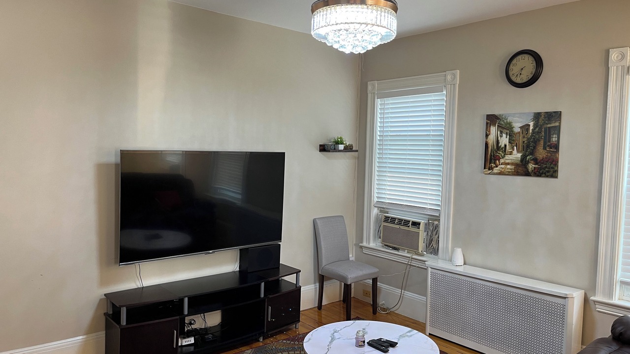 Photo of Livingroom in Belmont