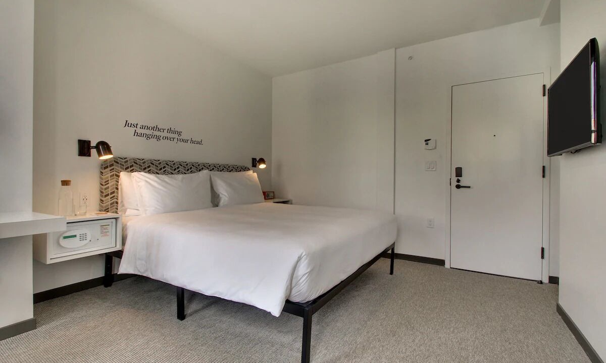Photo of Bedroom in Foggy Bottom