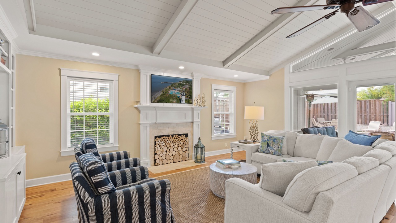 Photo of Livingroom in East Beach