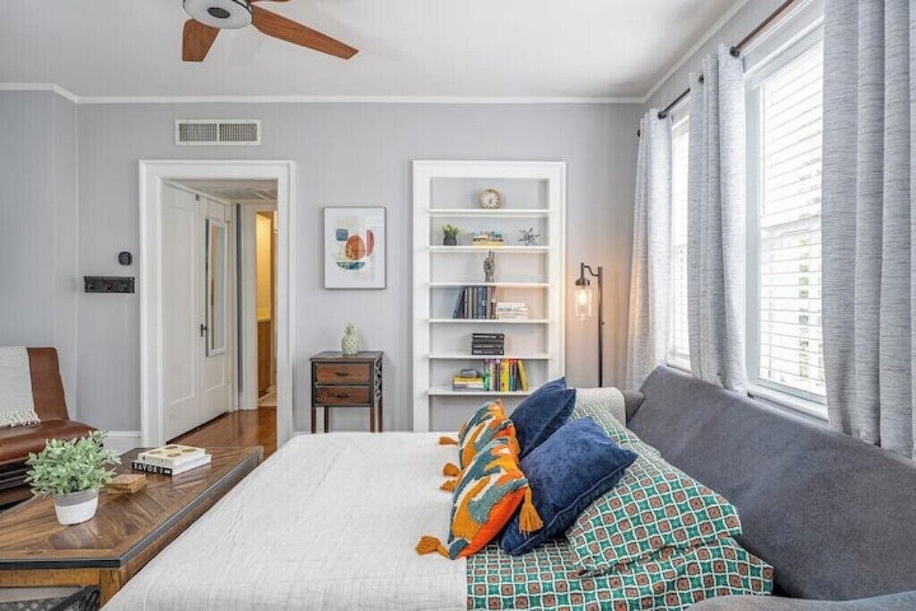 Photo of Bedroom in Savannah Victorian District