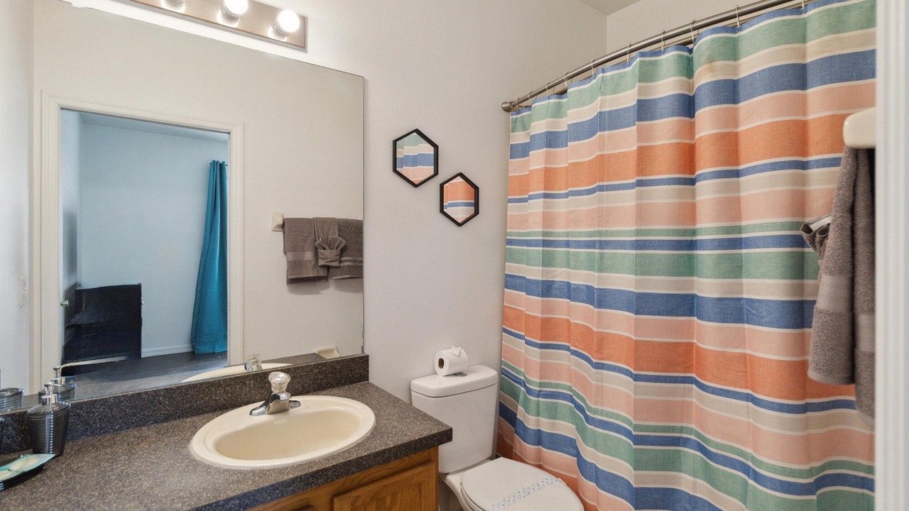 Photo of Bathroom in Sunset Ridge