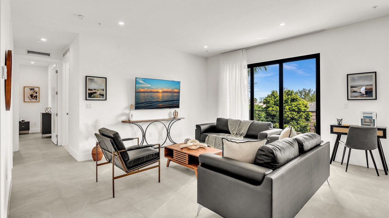 Photo of Livingroom in Harbordale
