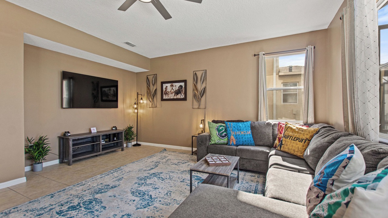 Photo of Livingroom in Windwood Bay