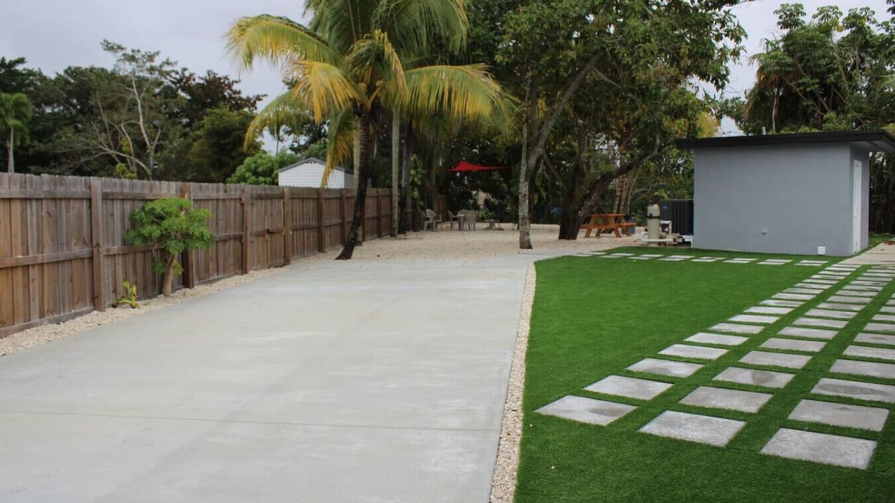 Photo of Outdoor in Ludlam