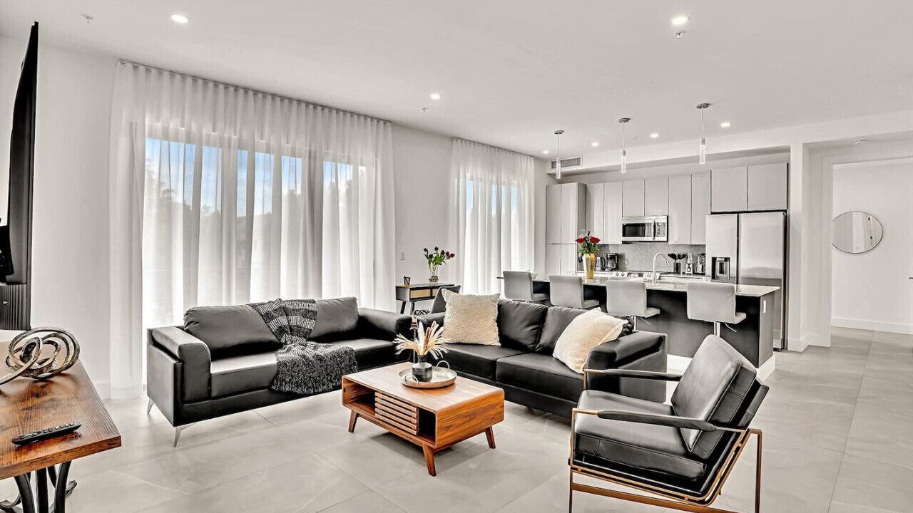 Photo of Livingroom in Harbordale