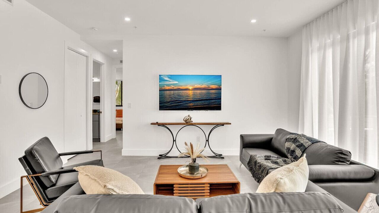 Photo of Livingroom in Harbordale