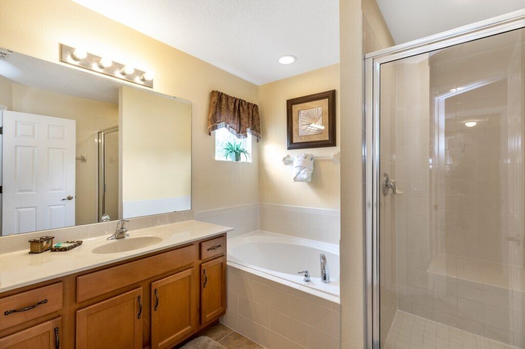 Photo of Bathroom in Watersong
