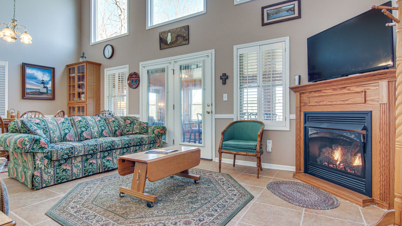 Photo of Livingroom in Rutherfordton