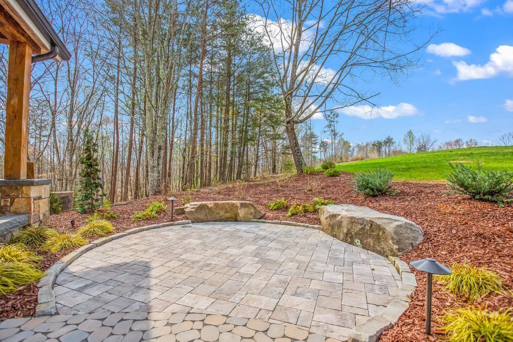 Photo of Outdoor in King