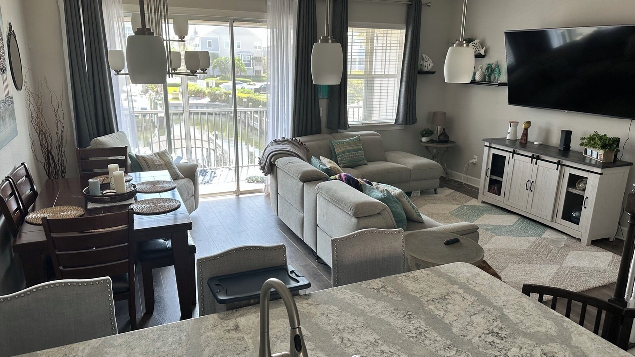 Photo of Livingroom in Pinellas Point