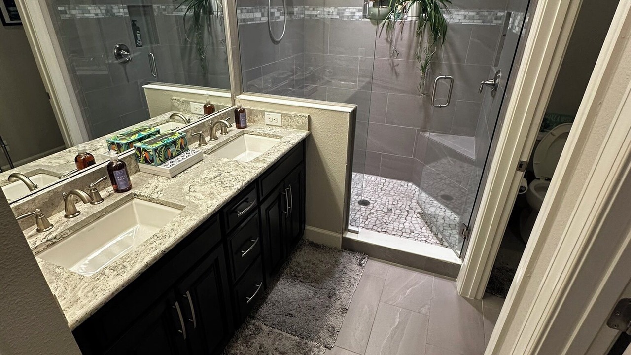 Photo of Bathroom in Pinellas Point