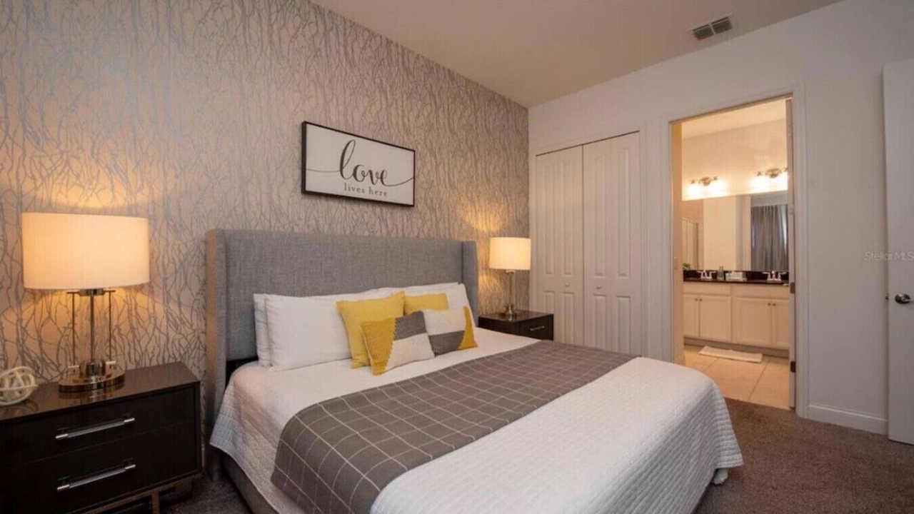 Photo of Bedroom in Davenport