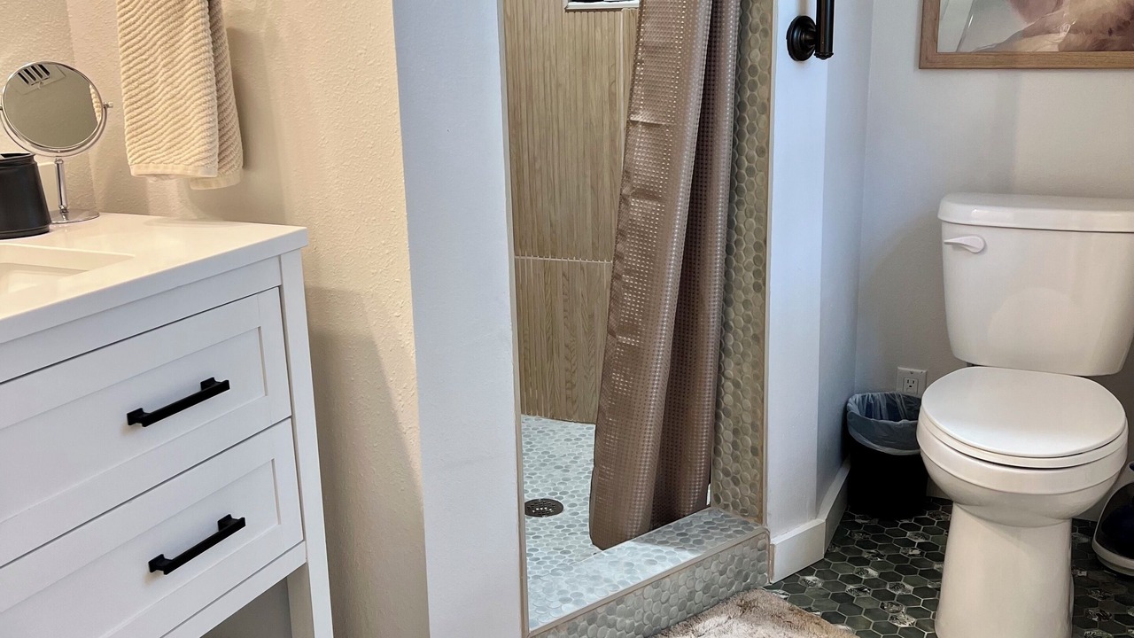 Photo of Bathroom in Bartlett Park