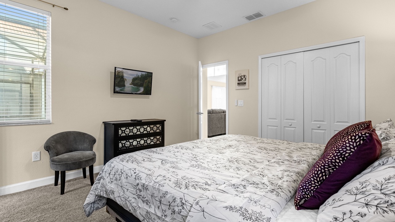 Photo of Bedroom in Lindfields