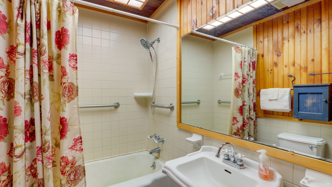 Photo of Bathroom in Burnsville