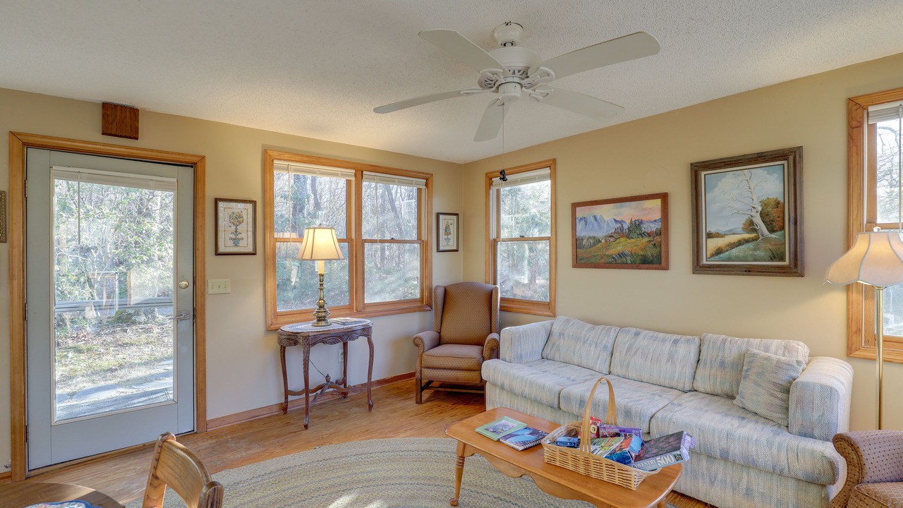 Photo of Bedroom in Burnsville