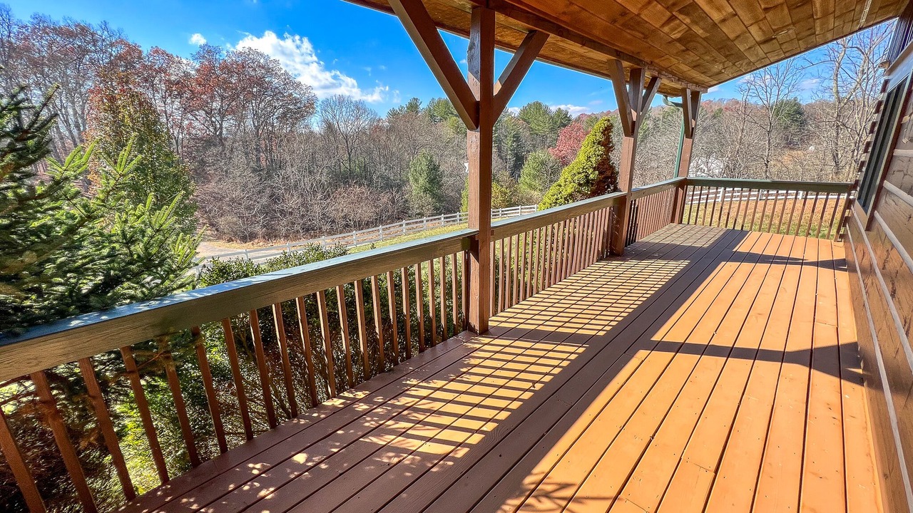 Photo of Outdoor in Grassy Creek