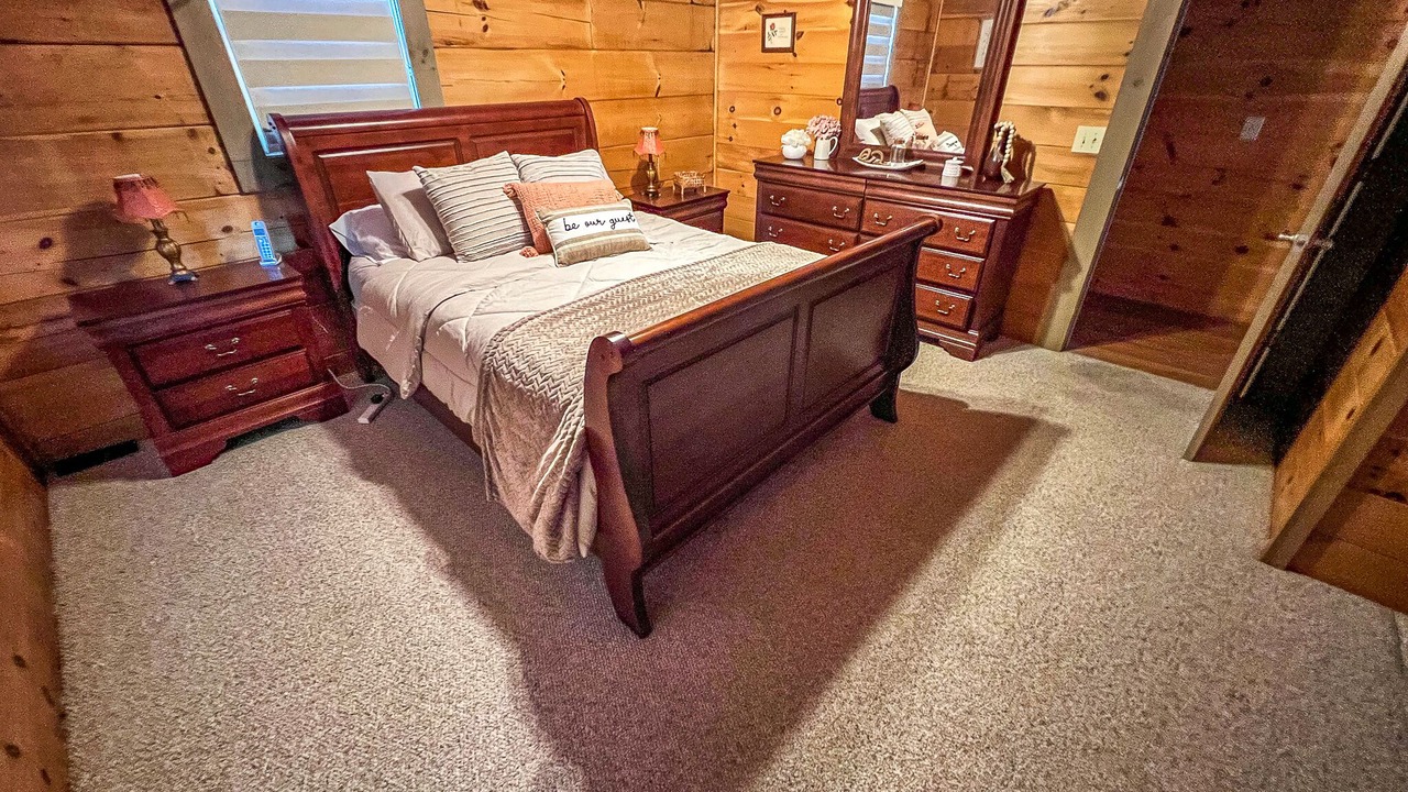 Photo of Bedroom in Grassy Creek