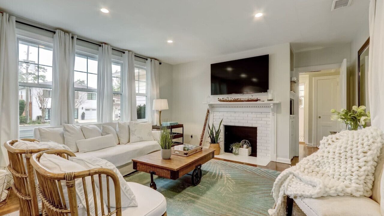 Photo of Livingroom in Fairfax