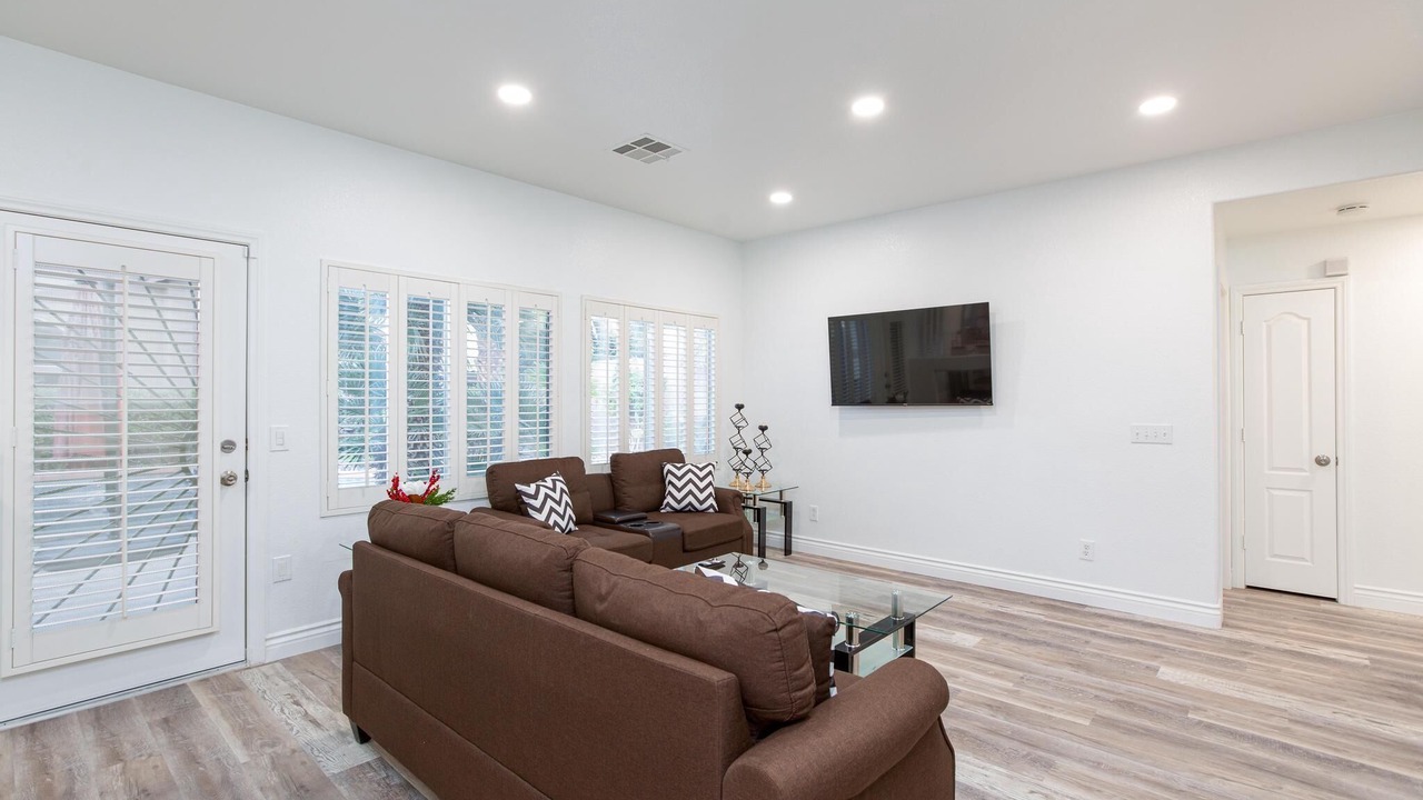 Photo of Livingroom in Spring Valley