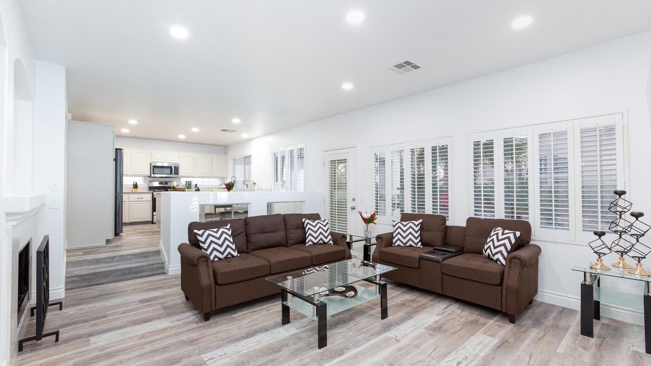 Photo of Livingroom in Spring Valley