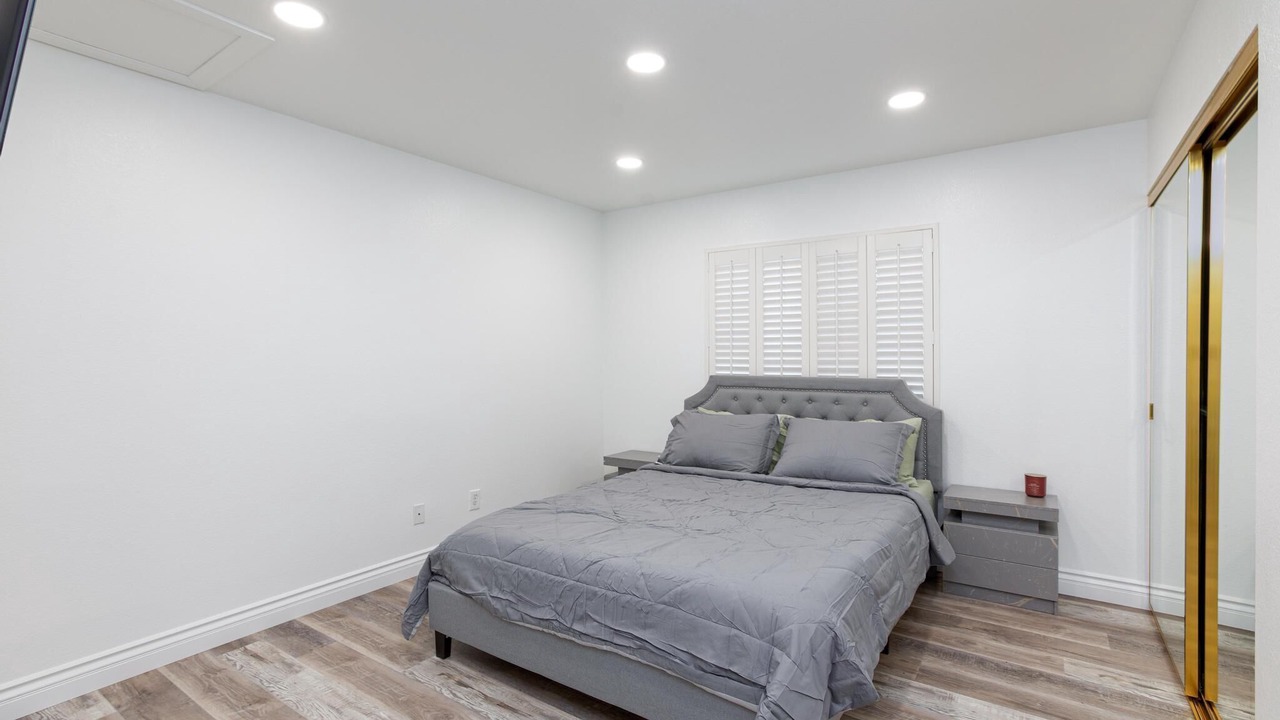 Photo of Bedroom in Spring Valley
