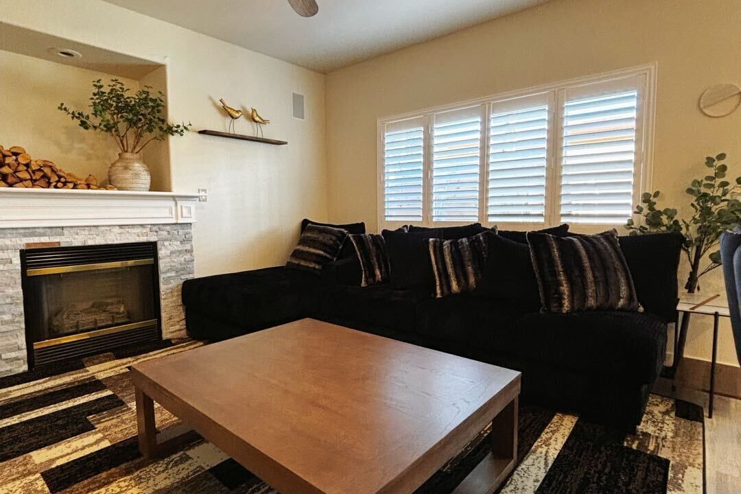 Photo of Livingroom in Spring Valley