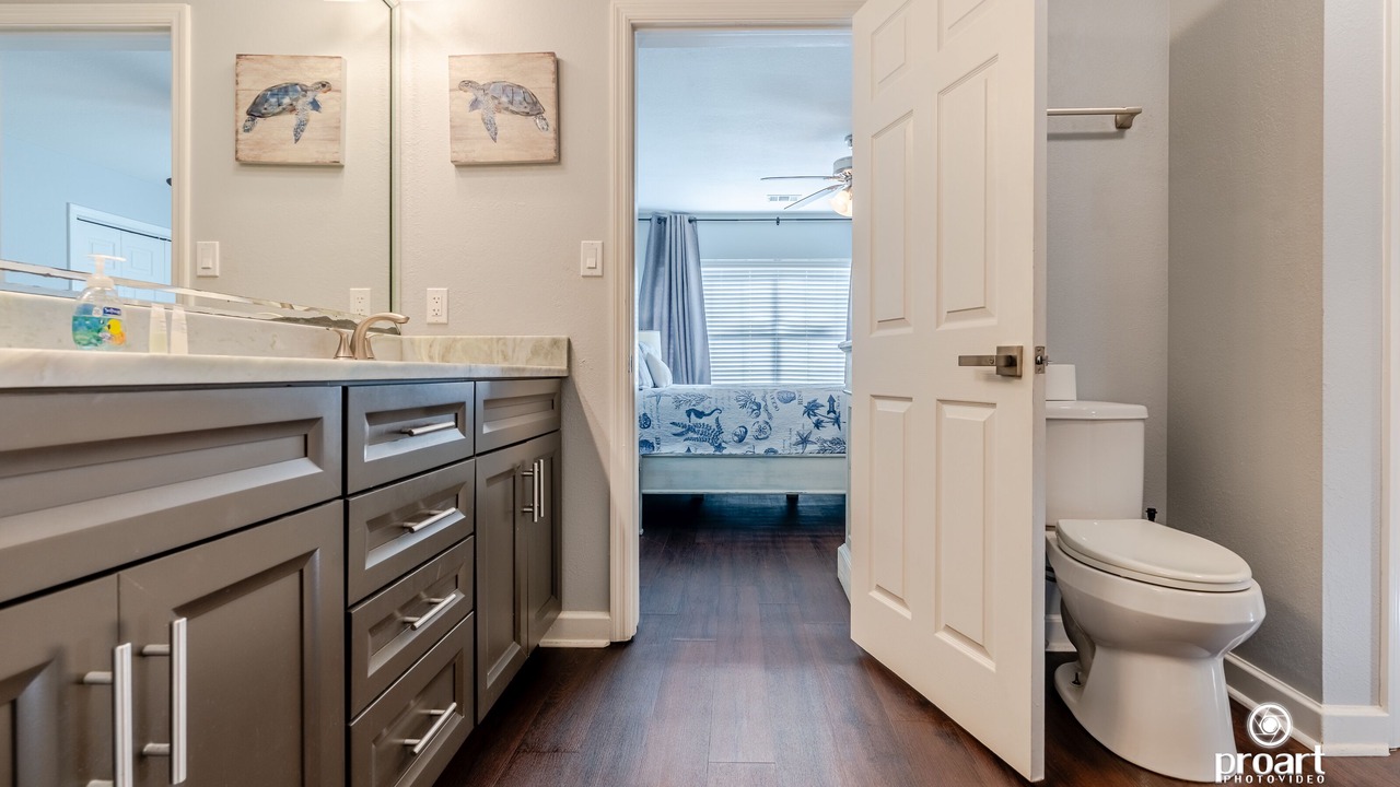 Photo of Bathroom in Holiday Isle