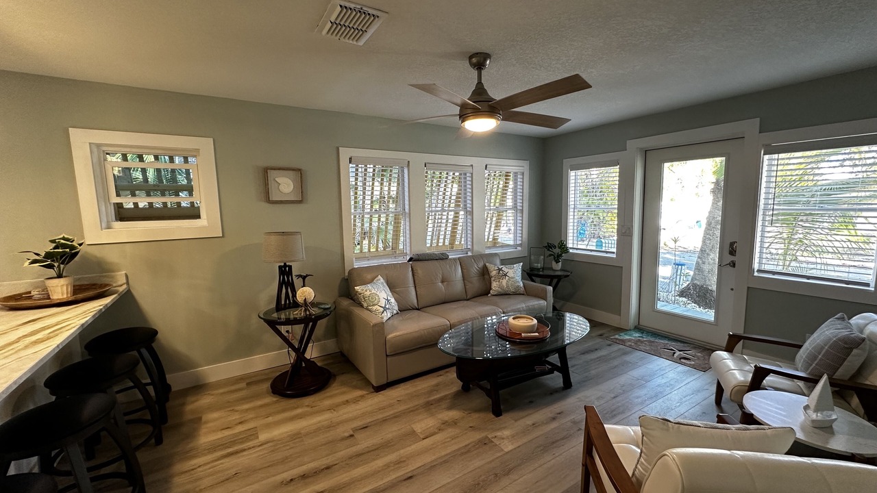Photo of Livingroom in Sunset Beach