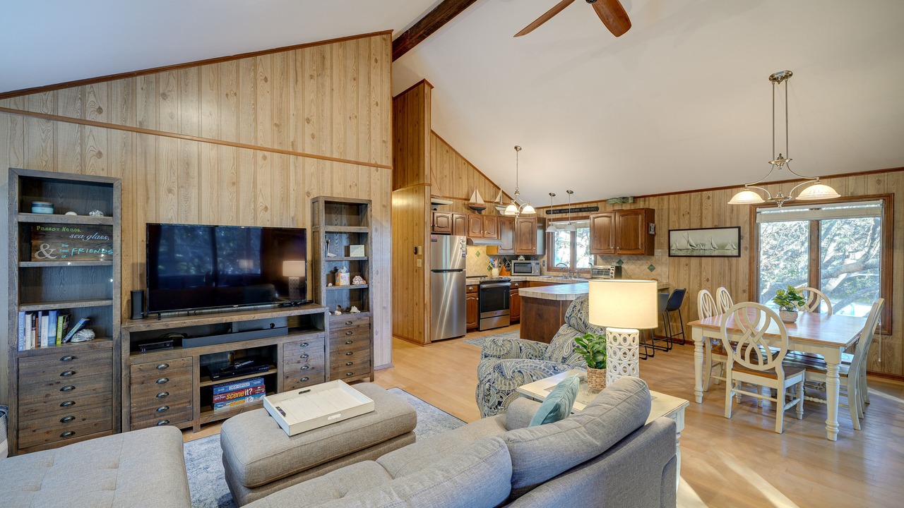 Photo of Bedroom in Southern Shores
