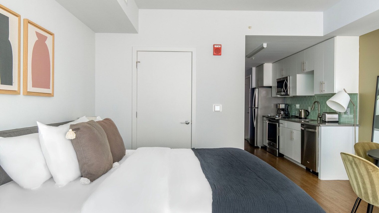 Photo of Bedroom in Mount Vernon Triangle