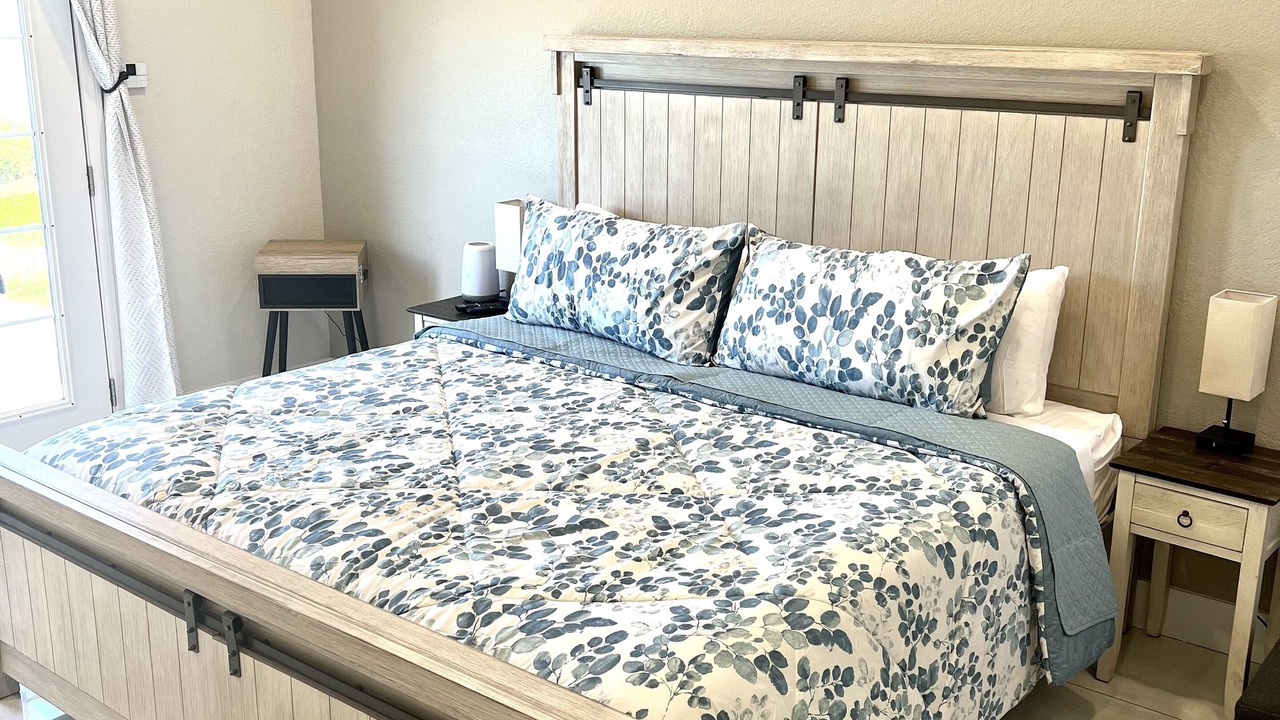 Photo of Bedroom in Green Valley