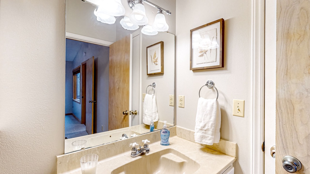 Photo of Bathroom in Mill Ridge