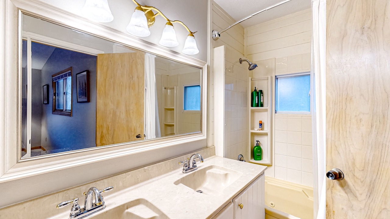 Photo of Bathroom in Mill Ridge