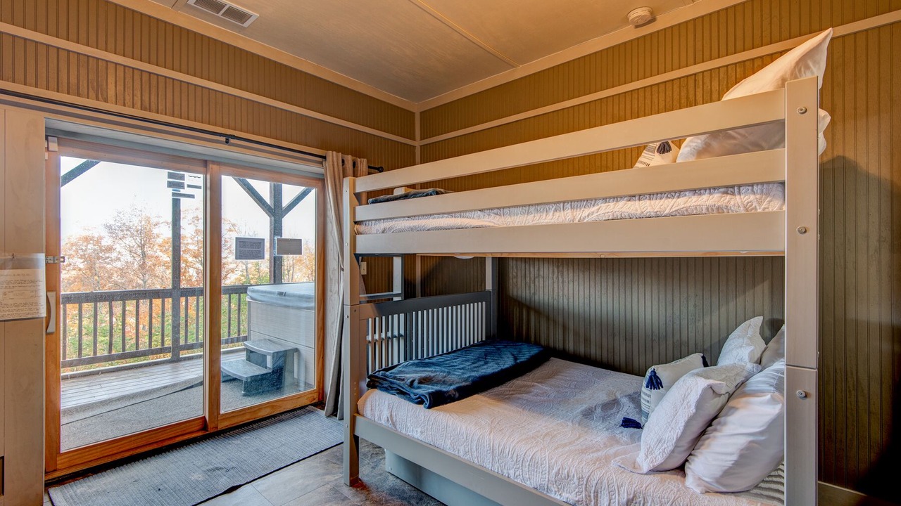 Photo of Bedroom in Frank