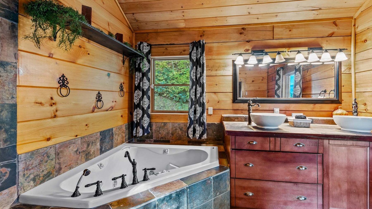 Photo of Bathroom in Frank