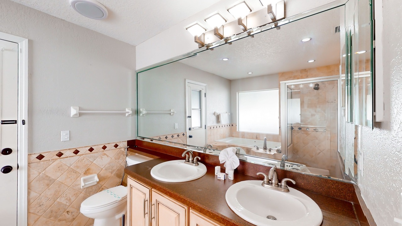 Photo of Bathroom in Sunridge Woods