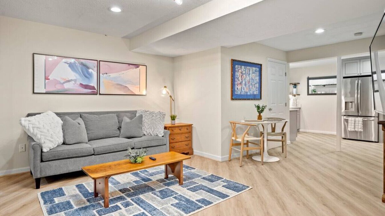 Photo of Livingroom in Ashburn