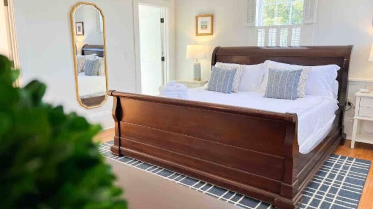 Photo of Bedroom in Historic District
