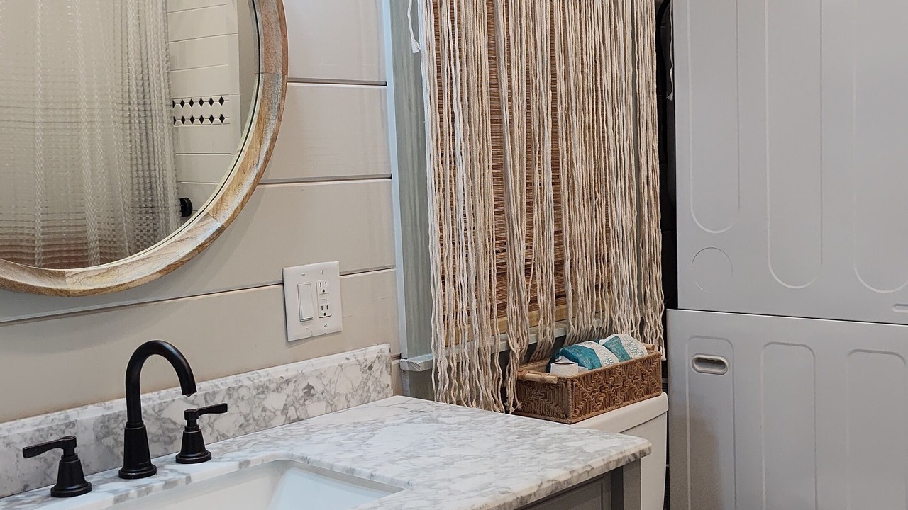 Photo of Bathroom in Melrose on the Beach