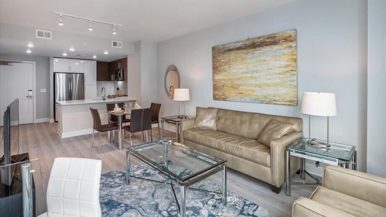 Photo of Bedroom in Woodmont Triangle