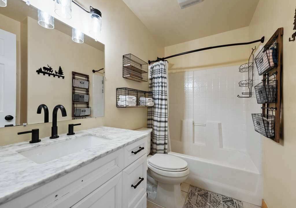 Photo of Bathroom in Cascade-Chipita Park