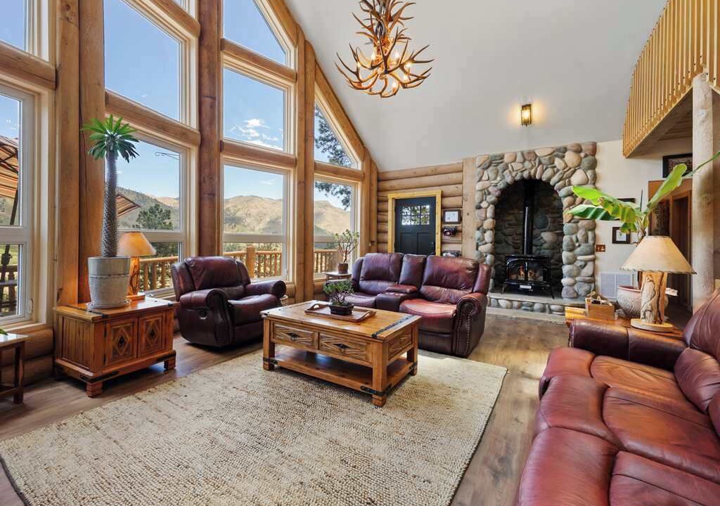 Photo of Livingroom in Cascade-Chipita Park