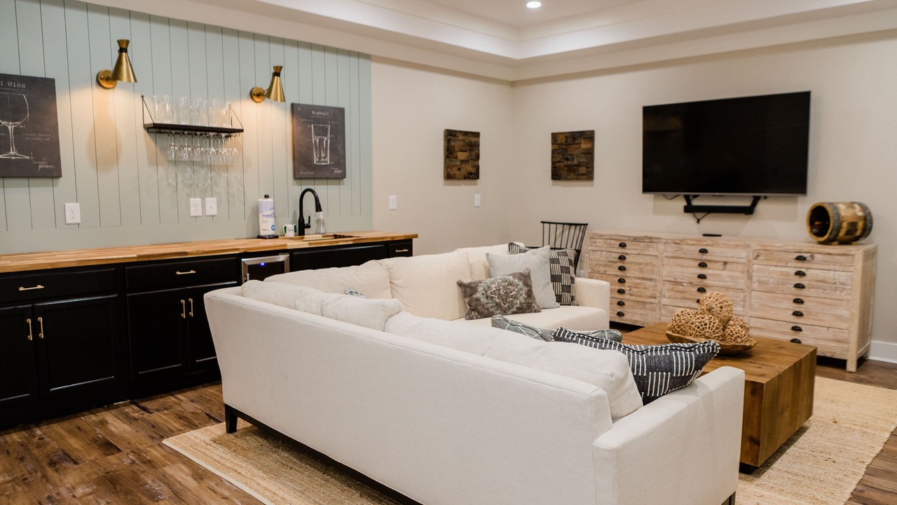 Photo of Livingroom in Cleveland