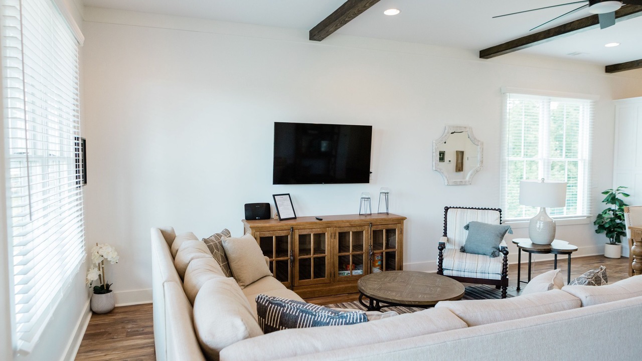 Photo of Livingroom in Cleveland
