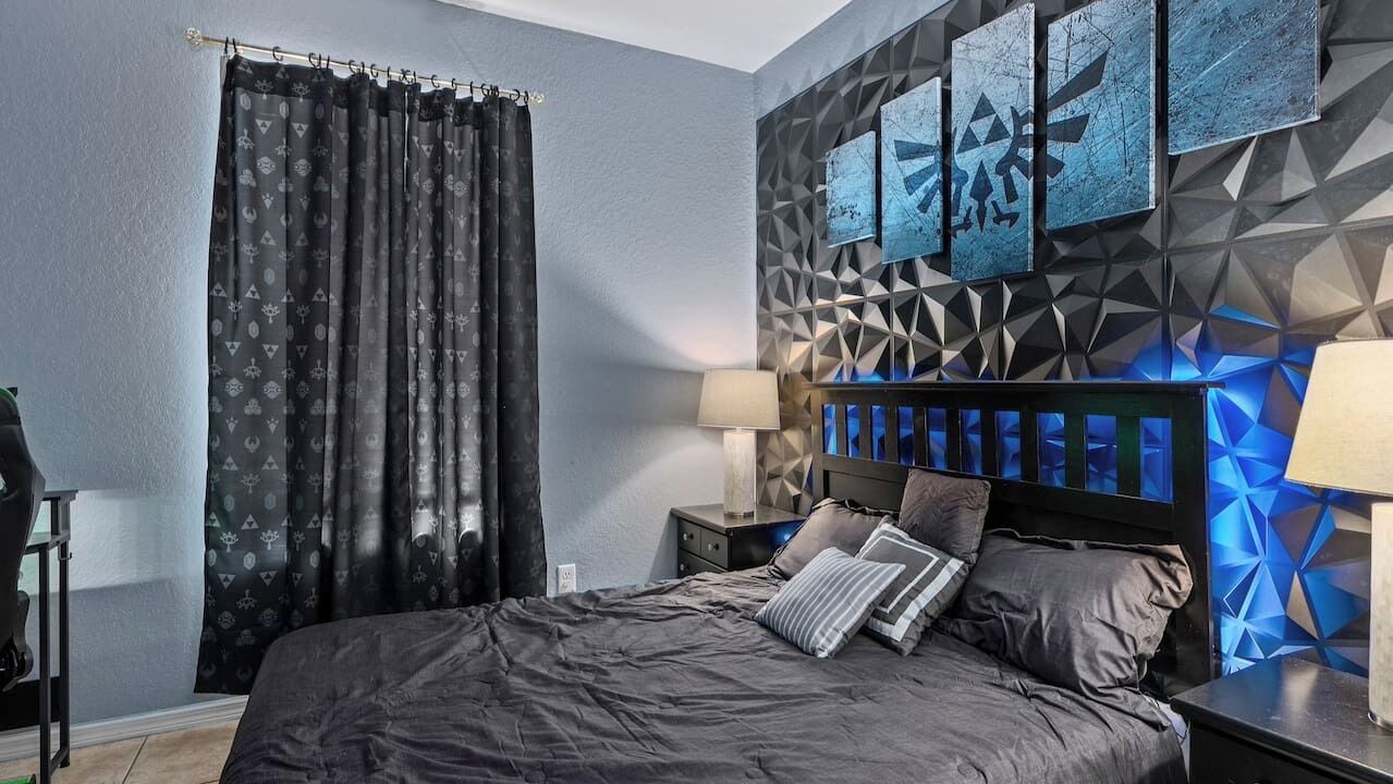 Photo of Bedroom in Regal Palms
